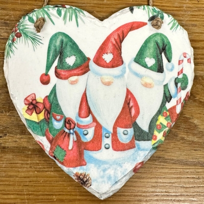 Christmas Crafty slate hearts by Lily & Lola