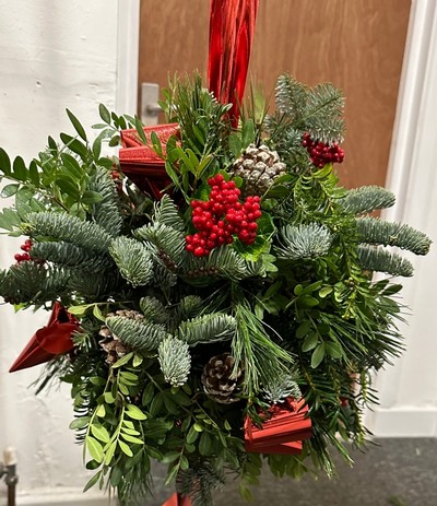 Festive foliage Balls workshop