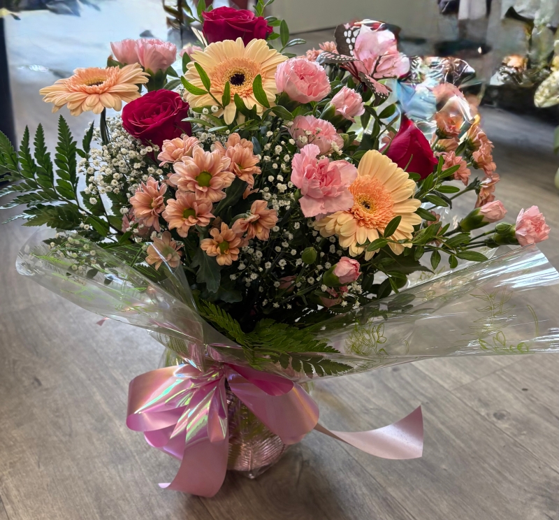Lustre Vase of flowers
