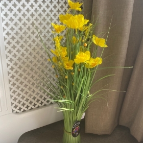 Standing Bouquet Daffodil 70cm
