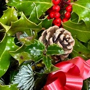 Deluxe Christmas Holly wreath