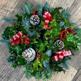 Deluxe Christmas Holly wreath