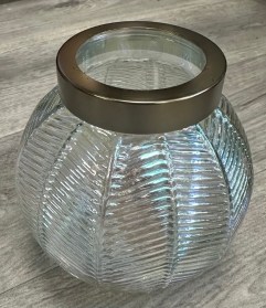 Lustre Vase of flowers